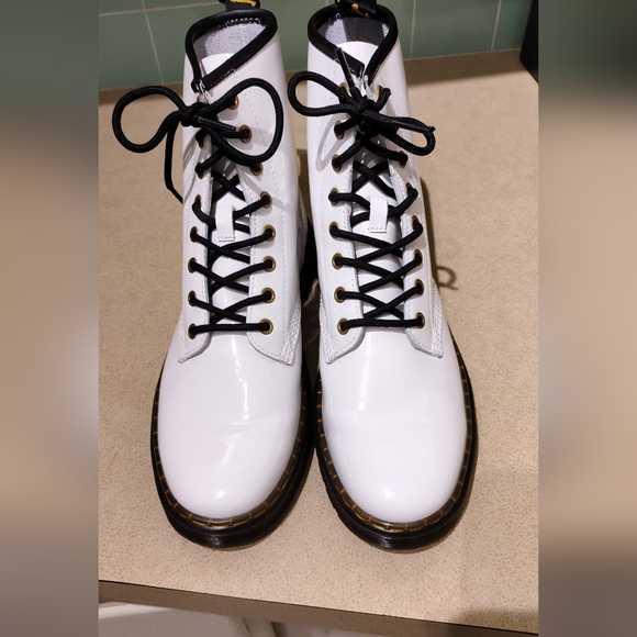 DR. martin boots - Picture 2 of 8